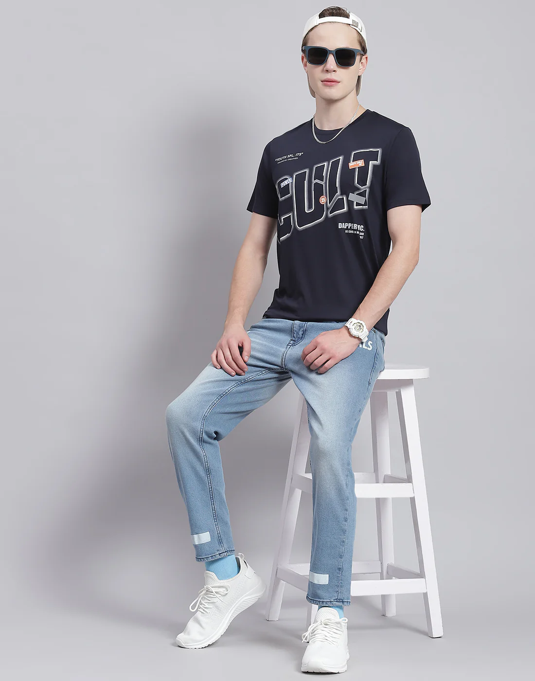 Men Navy Blue Printed Round Neck Half Sleeve T-Shirt - Image 2