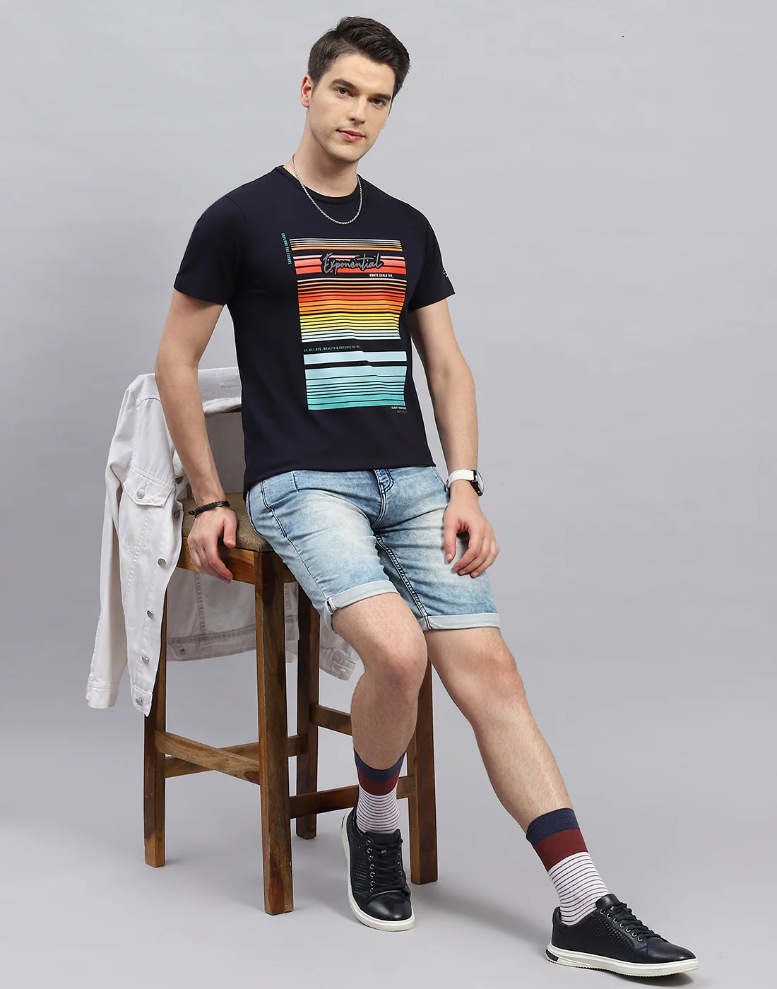 Men Navy Blue Printed Round Neck Half Sleeve T-Shirt - Image 2