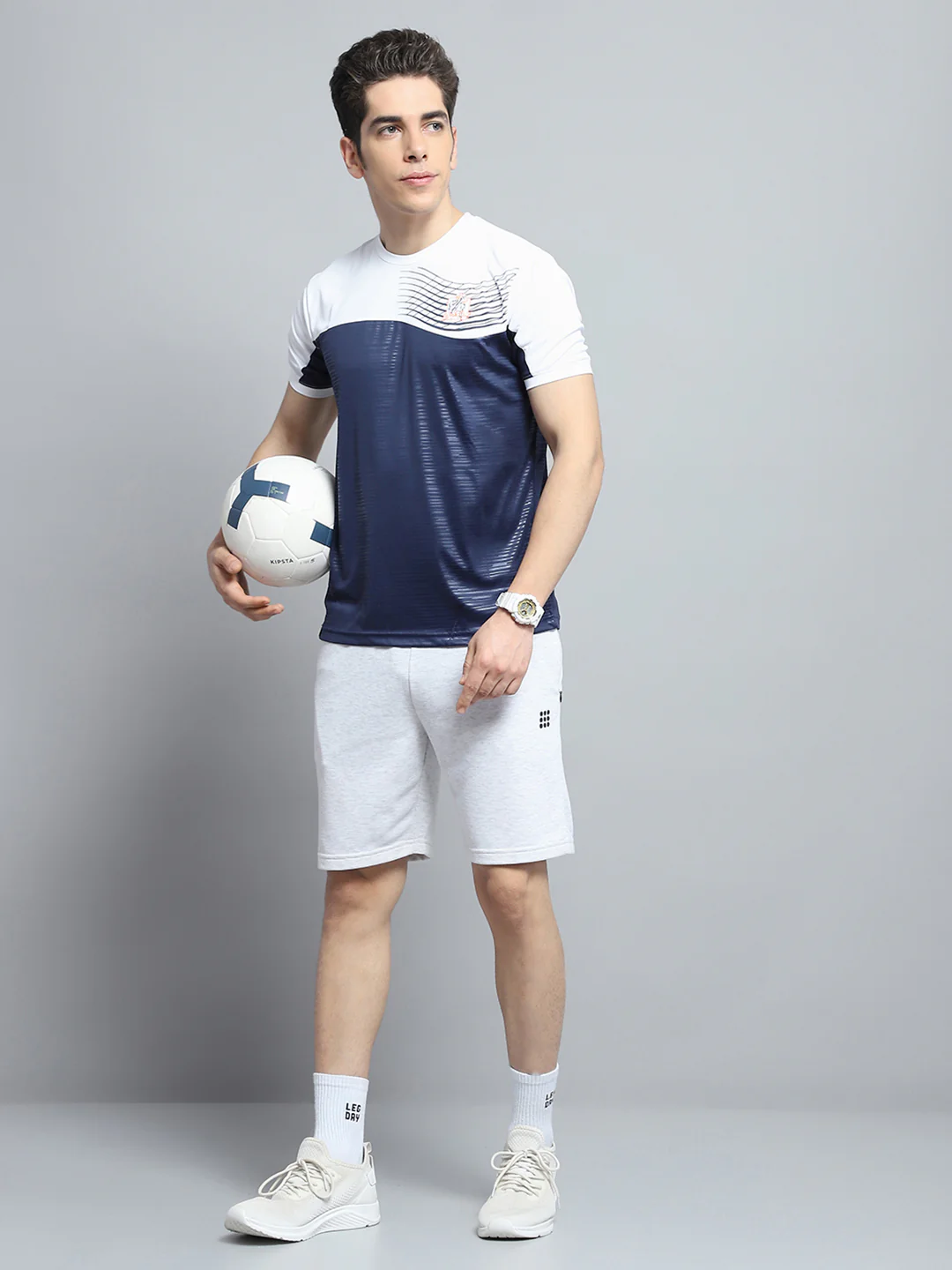 Men Navy Blue Printed Round Neck Half Sleeve T-Shirt - Image 2