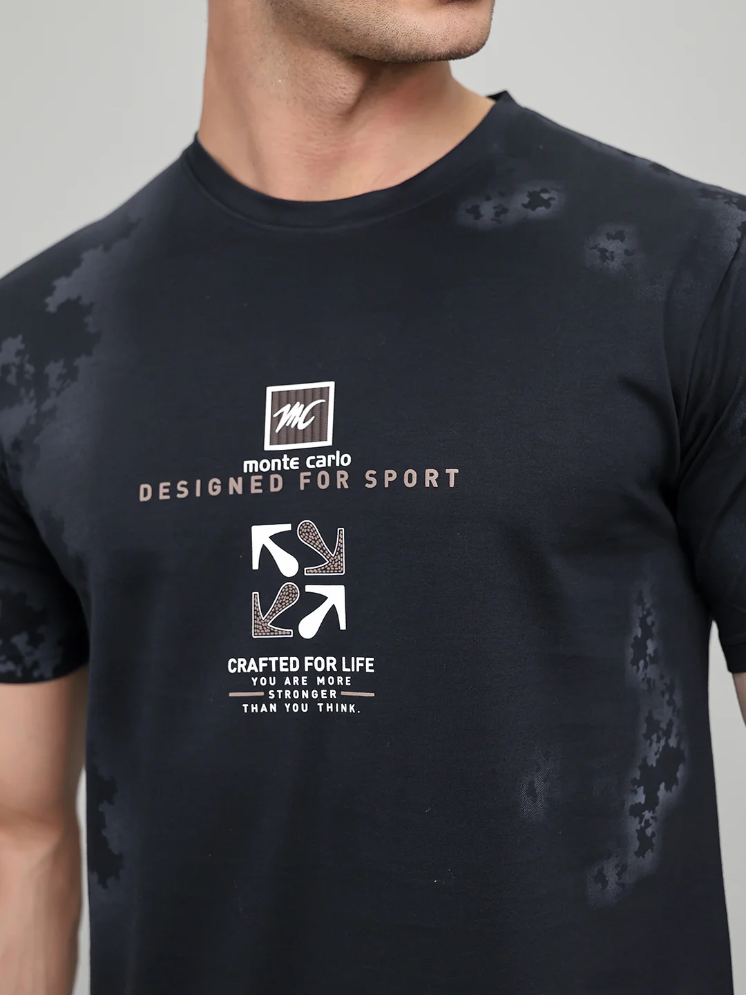 Men Navy Blue Printed Round Neck Half Sleeve T-Shirt - Image 5