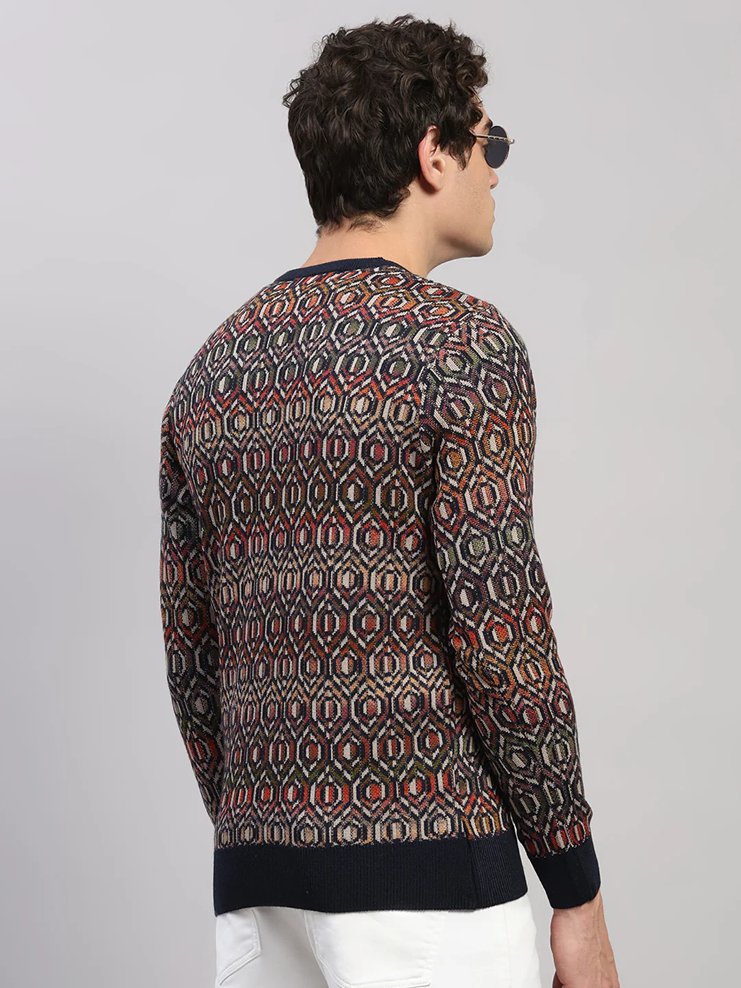 Men Navy Blue Printed V Neck Full Sleeve Pullover - Image 5
