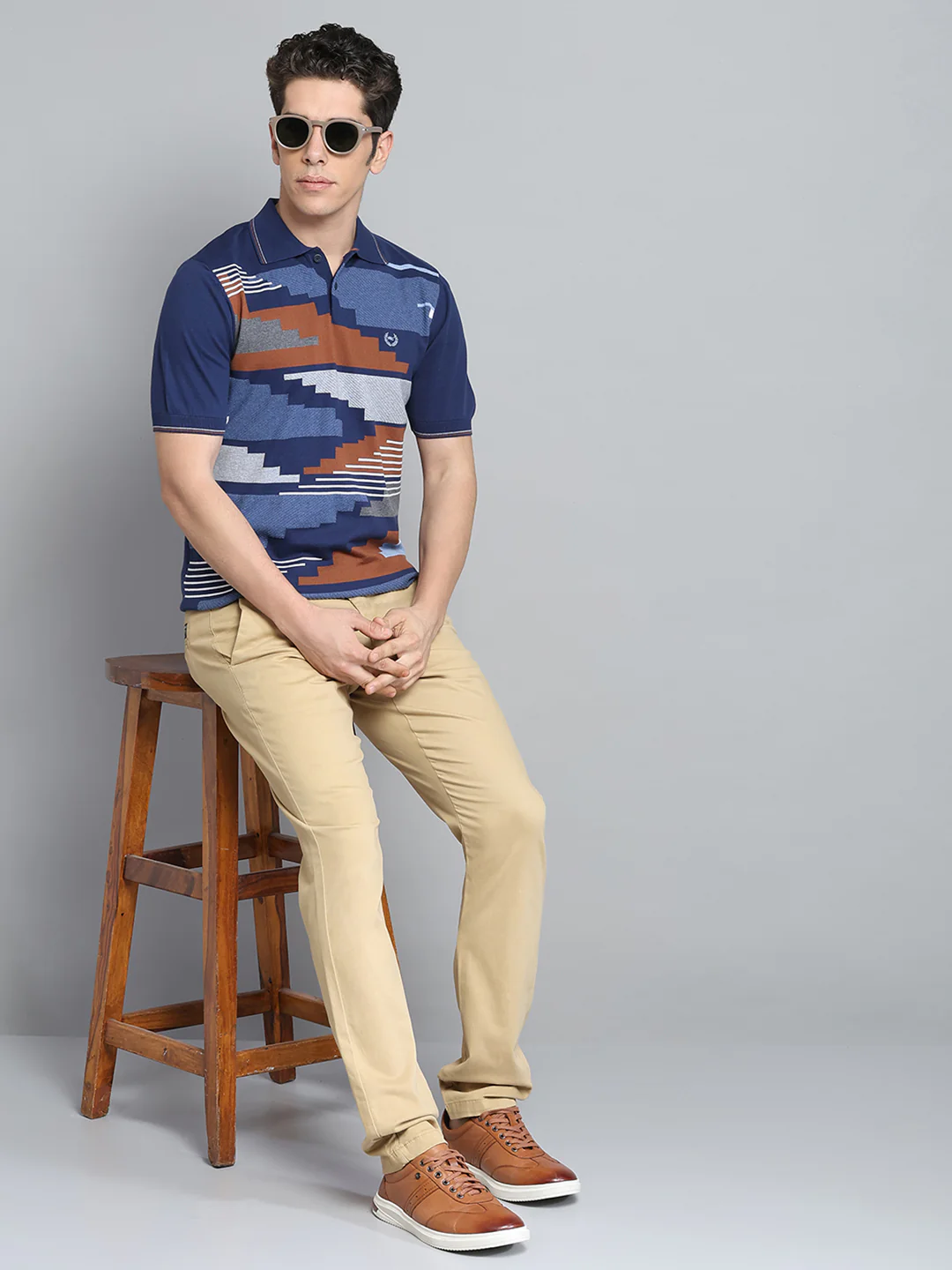 Men Navy Blue Self Design Collar Half Sleeve T-Shirt - Image 2
