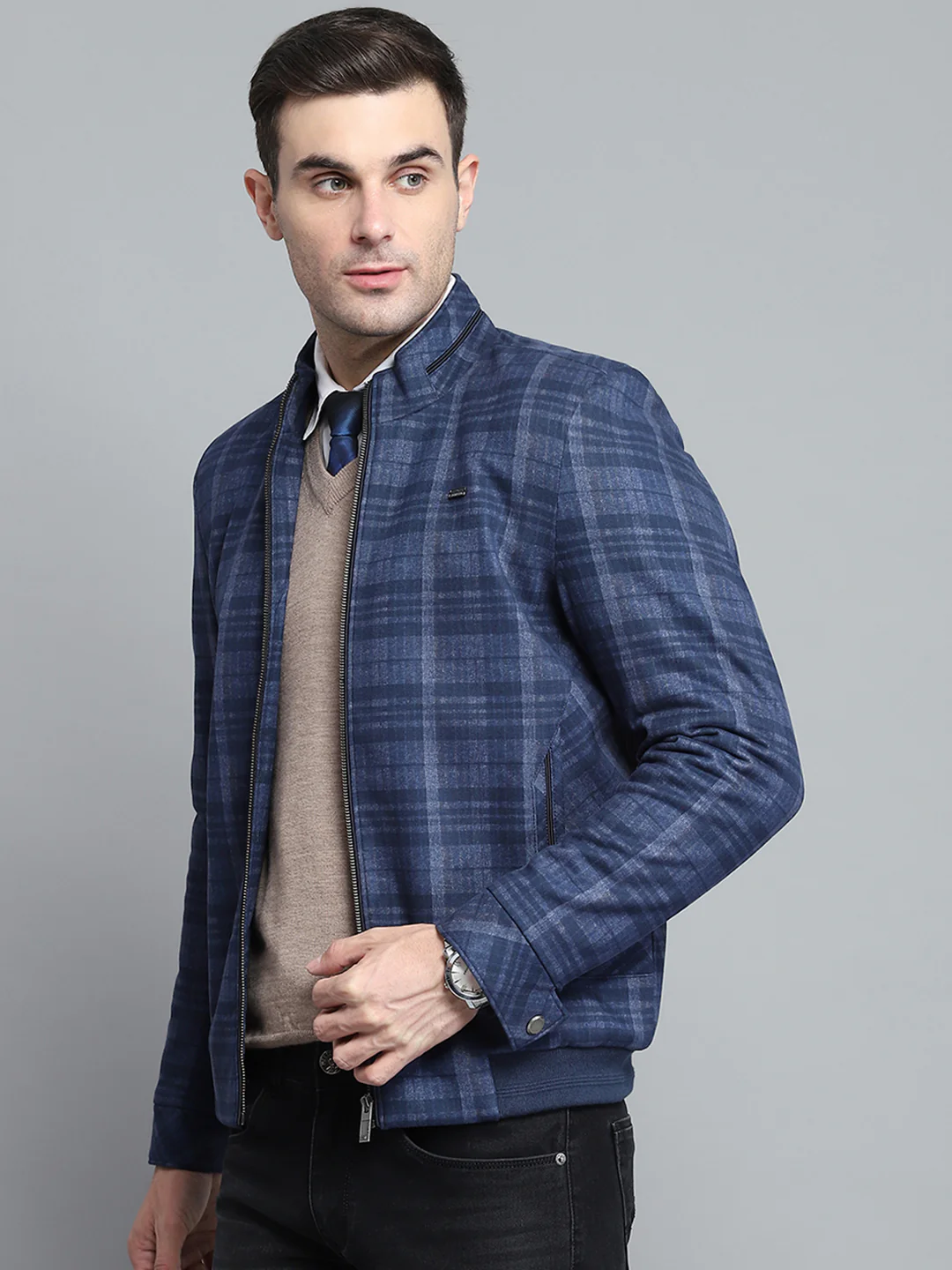 Men Navy Blue Self Design Mock Neck Full Sleeve Jacket - Image 6