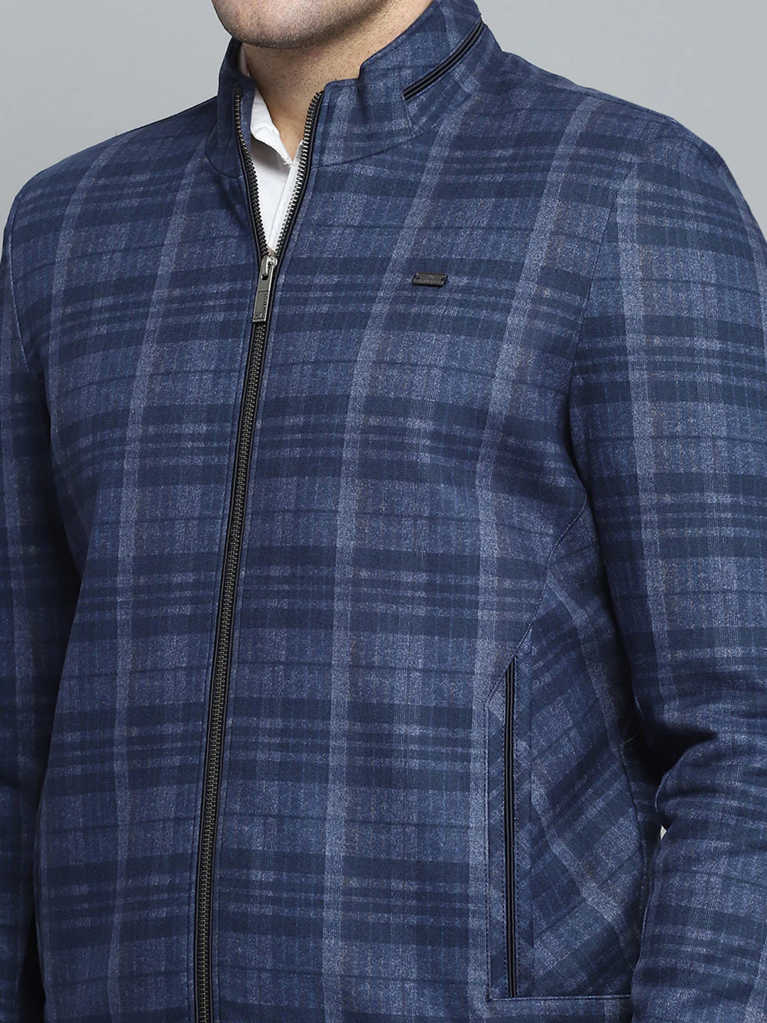 Men Navy Blue Self Design Mock Neck Full Sleeve Jacket - Image 7