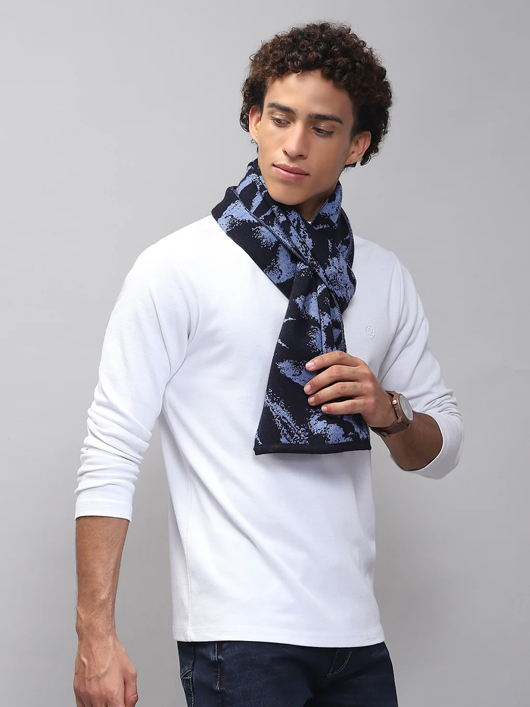 Men Navy Blue Self Design Muffler - Image 4