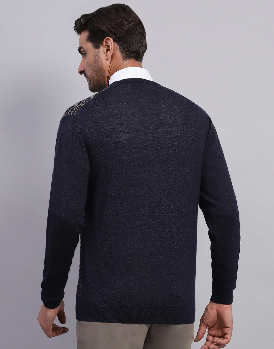 Men Navy Blue Self Design V Neck Full Sleeve Pullover - Image 5