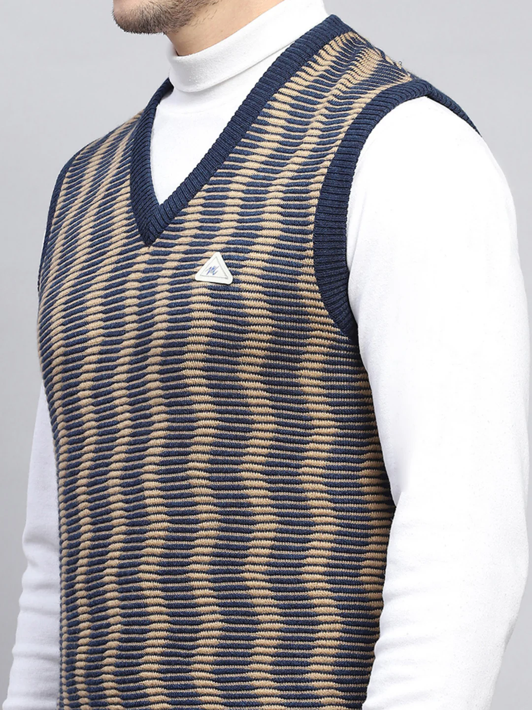 Men Navy Blue Self Design V Neck Sleeveless Sweater - Image 6