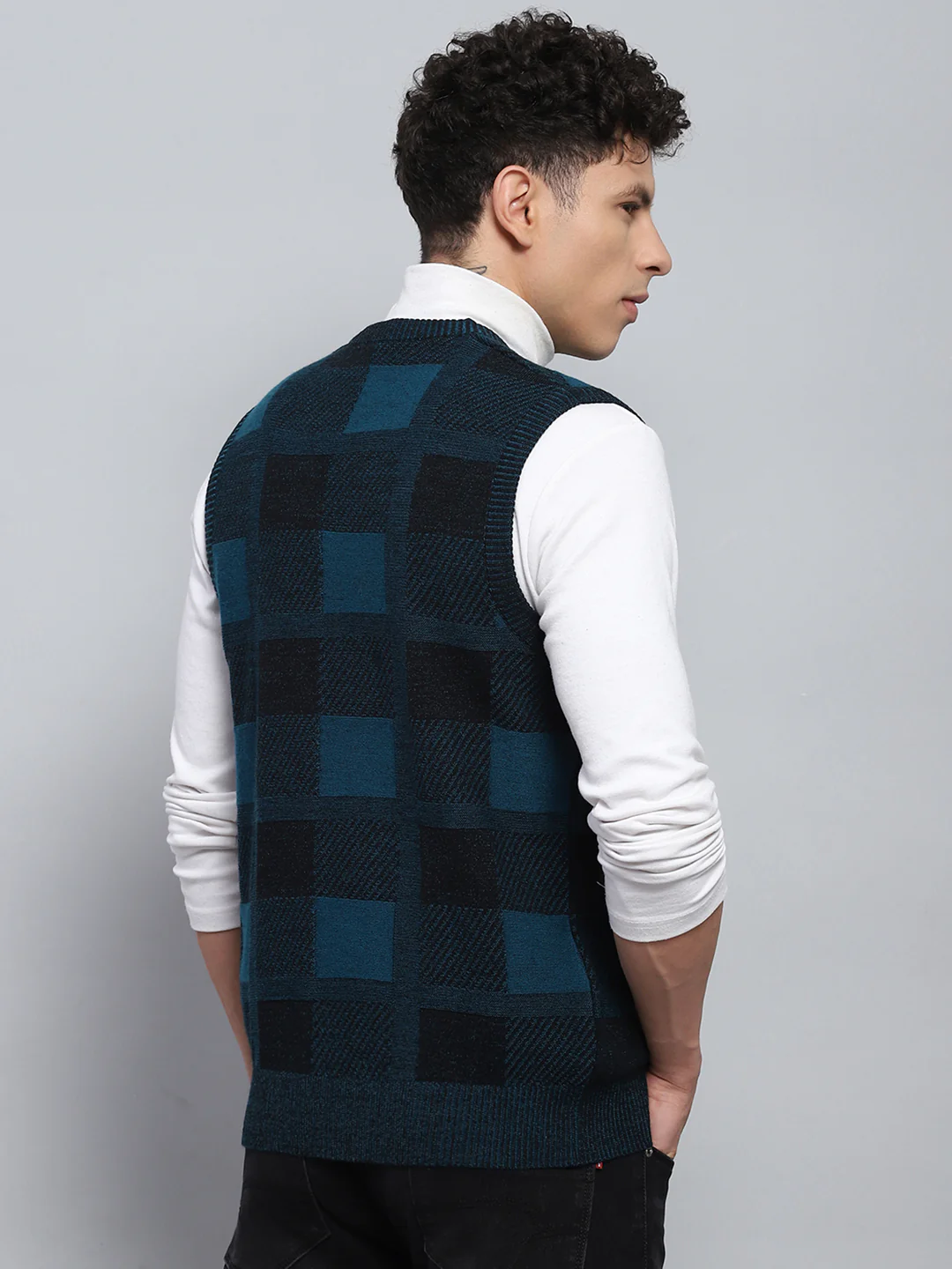 Men Navy Blue Self Design V Neck Sleeveless Sweater - Image 5