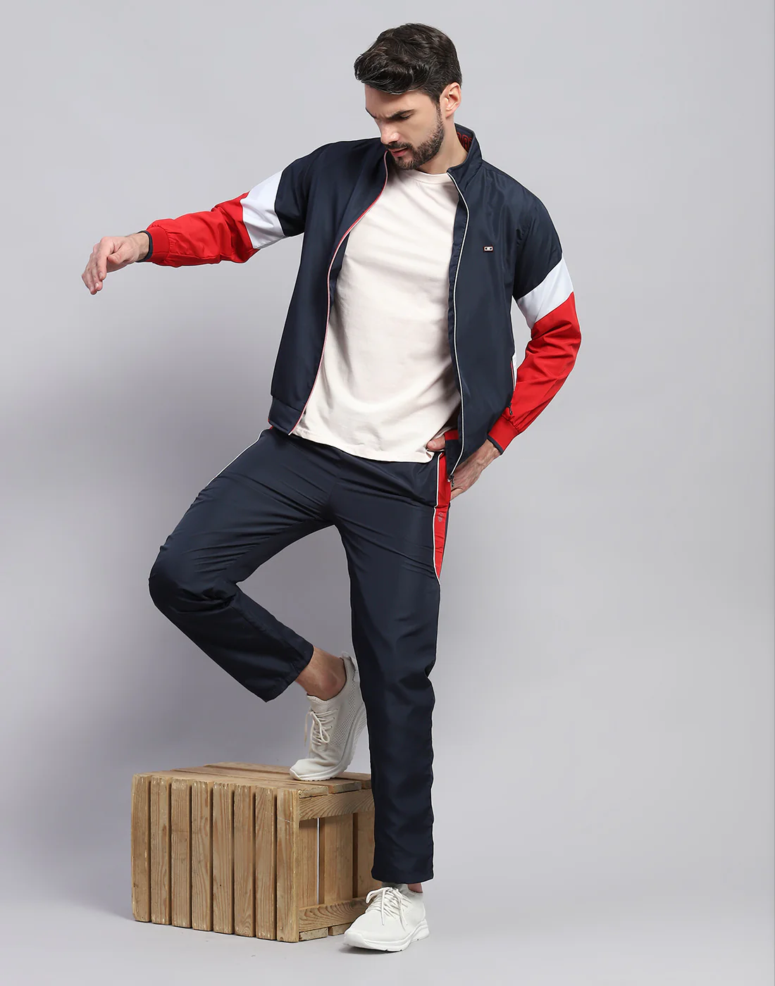 Men Navy Blue Solid Band Collar Full Sleeve Winter Tracksuit - Image 2