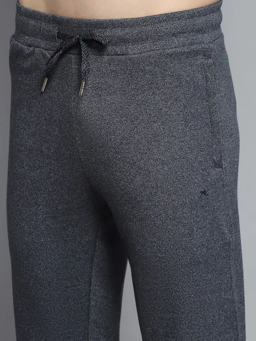 Men Navy Blue Solid Collar Full Sleeve Winter Tracksuit - Image 8