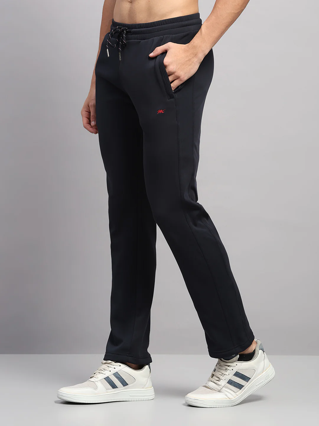 Men Navy Blue Solid Collar Full Sleeve Winter Tracksuit - Image 8