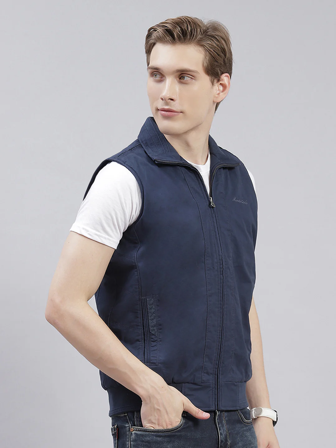 Men Navy Blue Solid Collar Sleeveless Jackets - Image 4