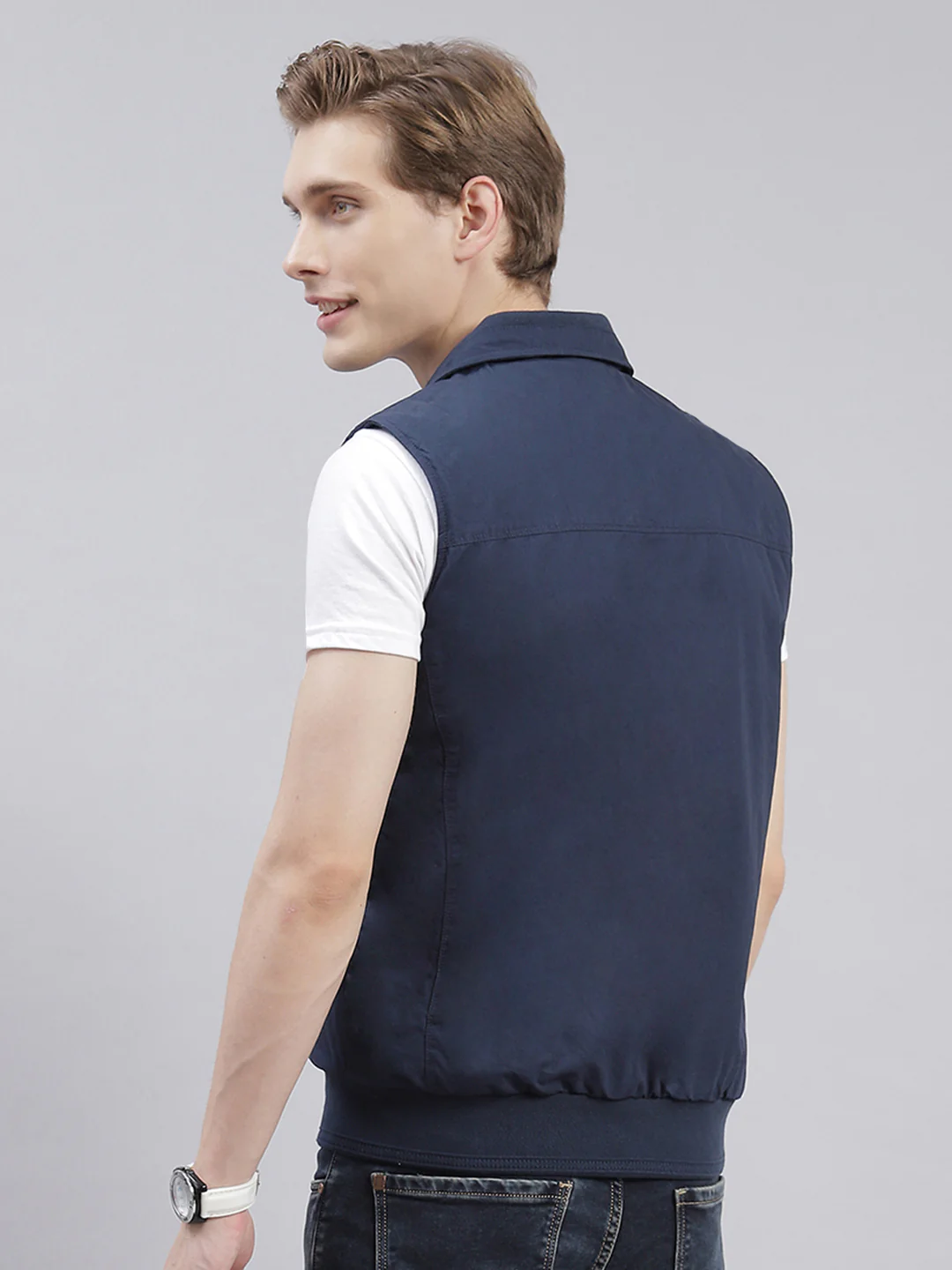 Men Navy Blue Solid Collar Sleeveless Jackets - Image 5