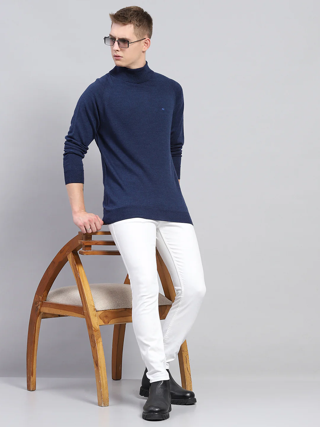 Men Navy Blue Solid High Neck Full Sleeve Pullover - Image 2