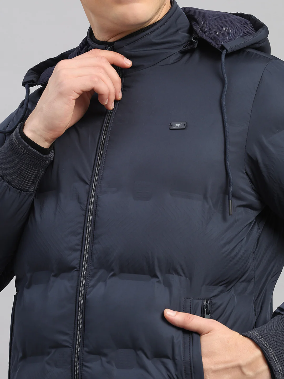 Men Navy Blue Solid Hooded Full Sleeve Jacket - Image 7
