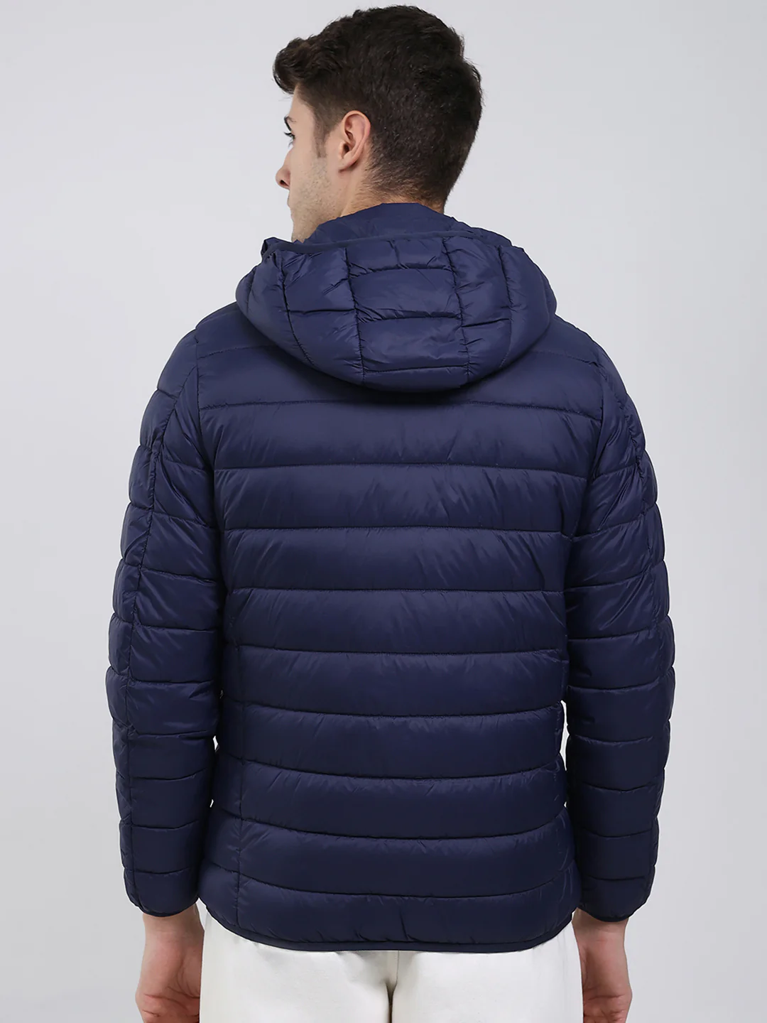 Men Navy Blue Solid Hooded Full Sleeve Heating Jacket - Image 5