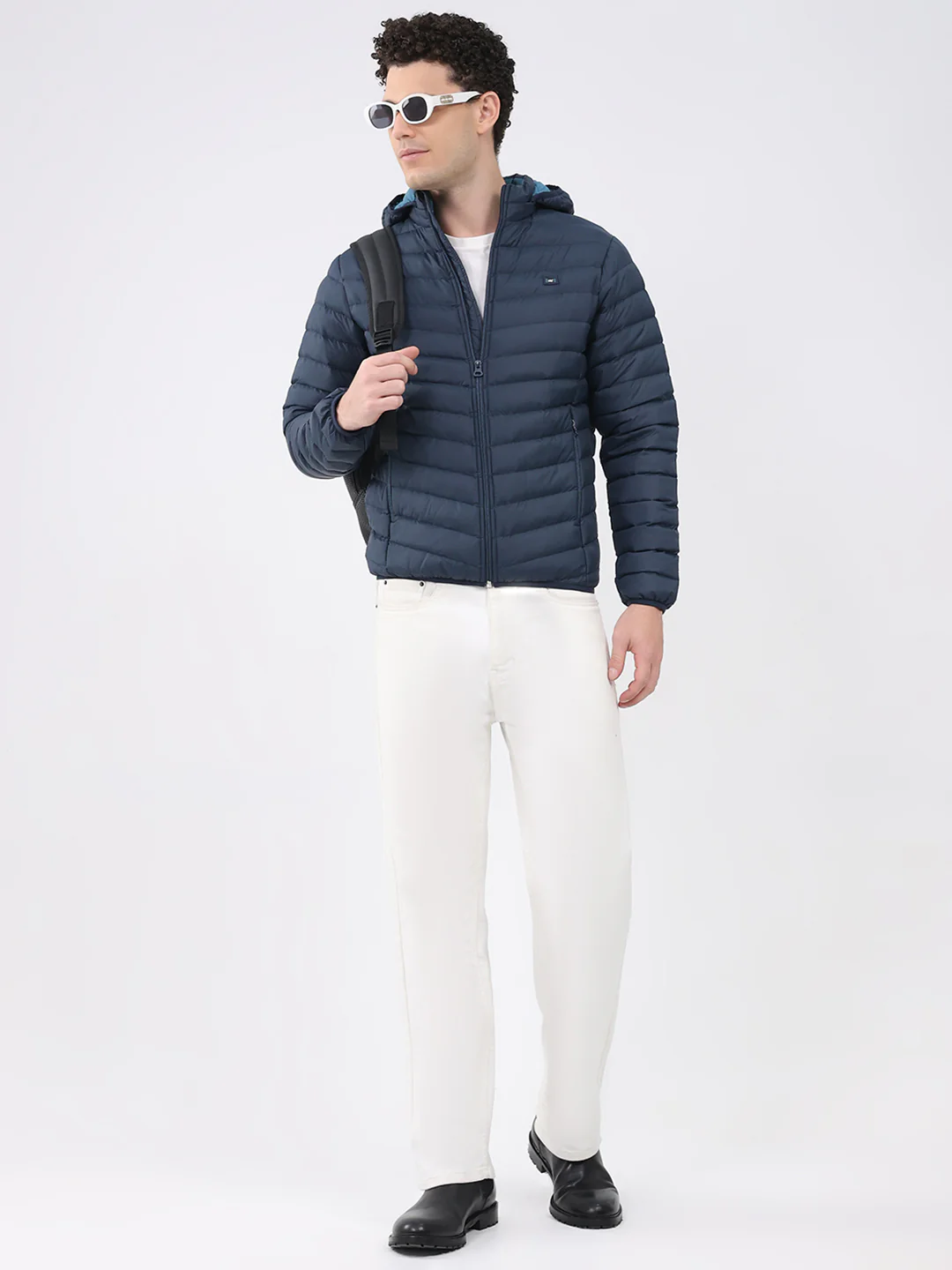 Men Navy Blue Solid Hooded Full Sleeve Puffer Jacket - Image 2