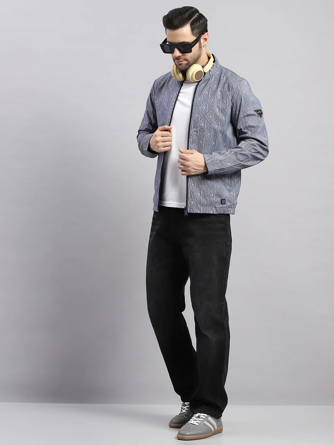 Men Navy Blue Solid Hooded Full Sleeve Reversible Jacket - Image 2