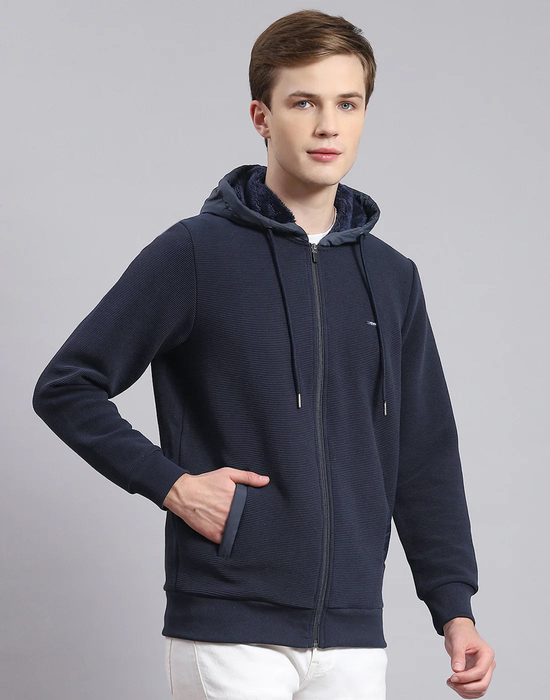 Men Navy Blue Solid Hooded Full Sleeve Sweatshirt - Image 4
