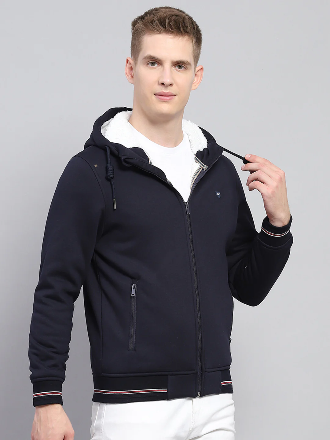 Men Navy Blue Solid Hooded Full Sleeve Sweatshirt - Image 4