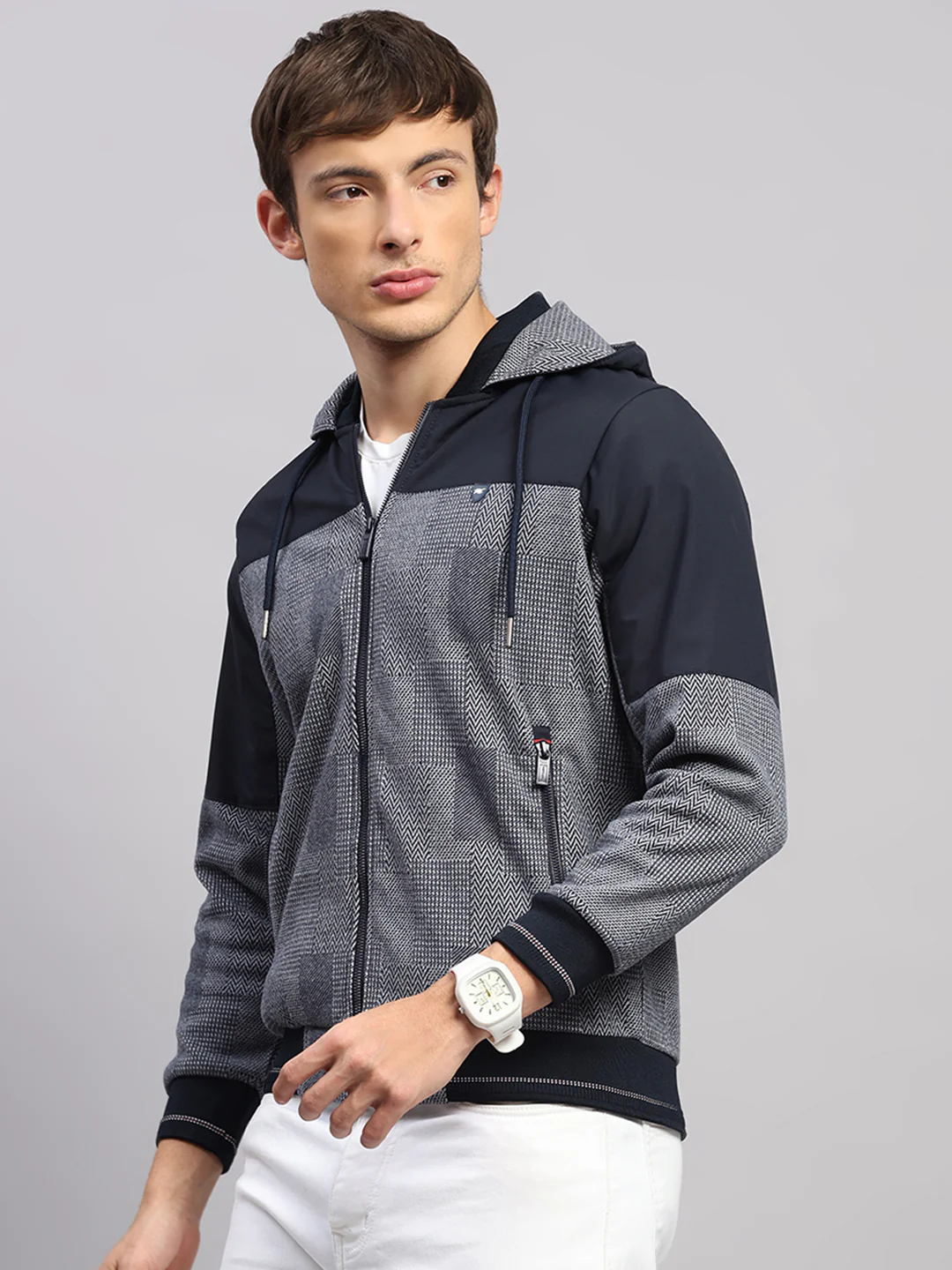 Men Navy Blue Solid Hooded Full Sleeve Sweatshirt - Image 3