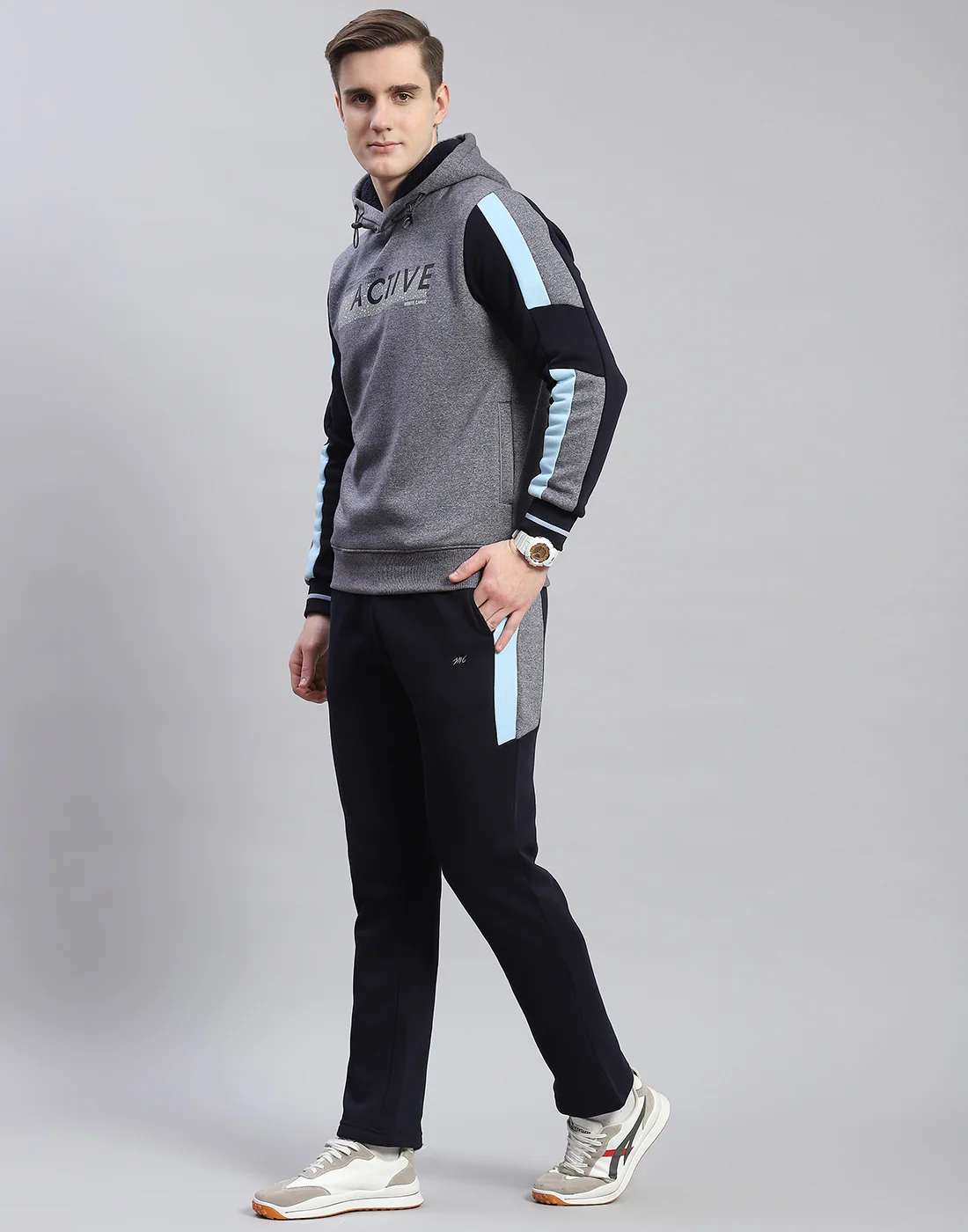 Men Navy Blue Solid Hooded Full Sleeve Tracksuit - Image 4