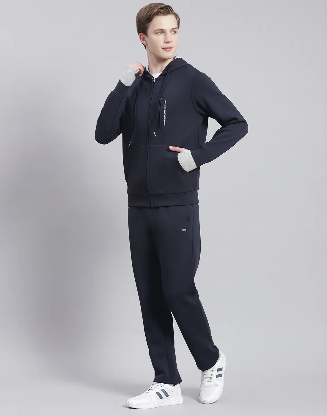 Men Navy Blue Solid Hooded Full Sleeve Tracksuit - Image 3