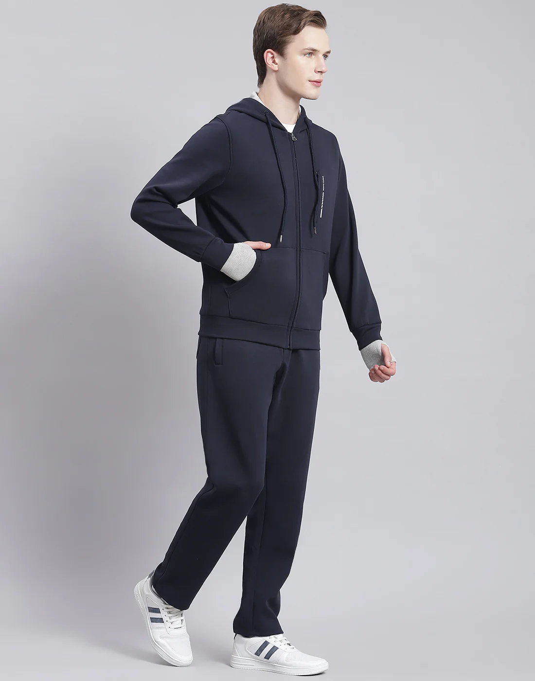 Men Navy Blue Solid Hooded Full Sleeve Tracksuit - Image 4
