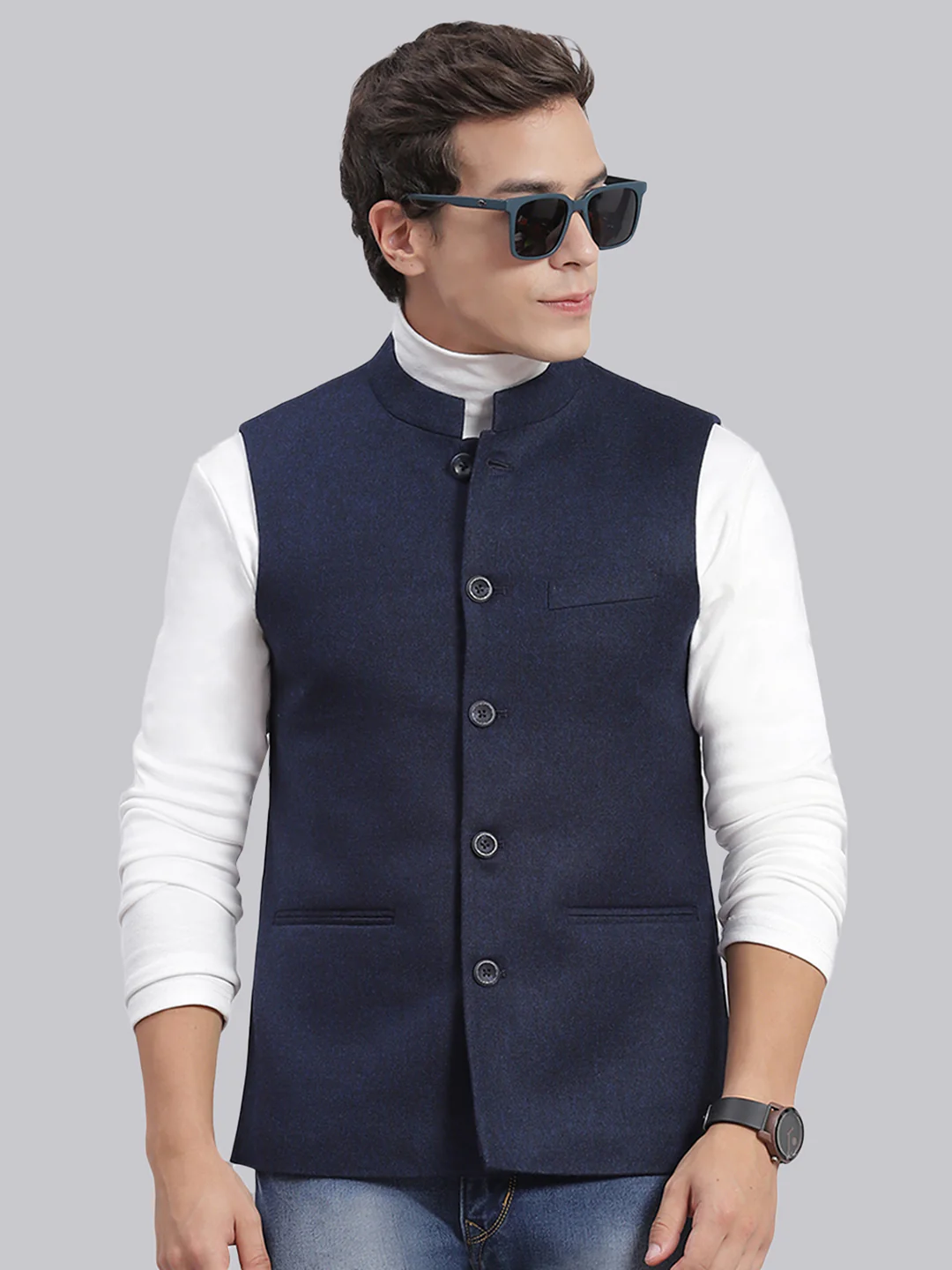 Men Navy Blue Solid Mandarin Collar Sleeveless Nehru Jackets - Image 2