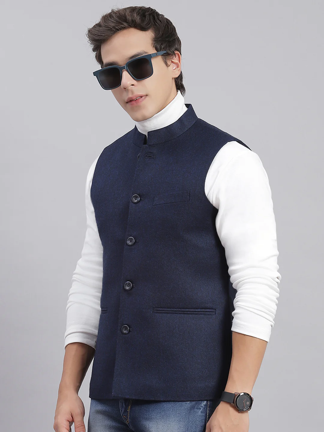 Men Navy Blue Solid Mandarin Collar Sleeveless Nehru Jackets - Image 3
