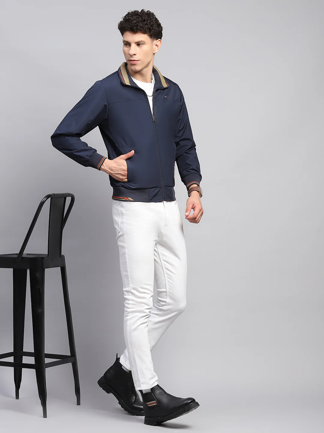 Men Navy Blue Solid Mock Neck Full Sleeve Jacket - Image 2