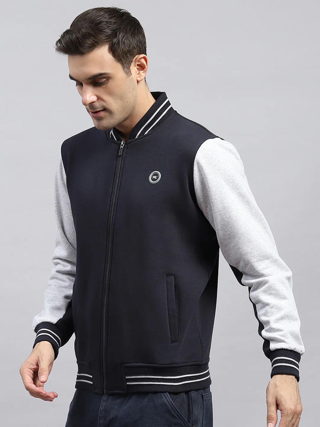 Men Navy Blue Solid Mock Neck Full Sleeve Sweatshirt - Image 3
