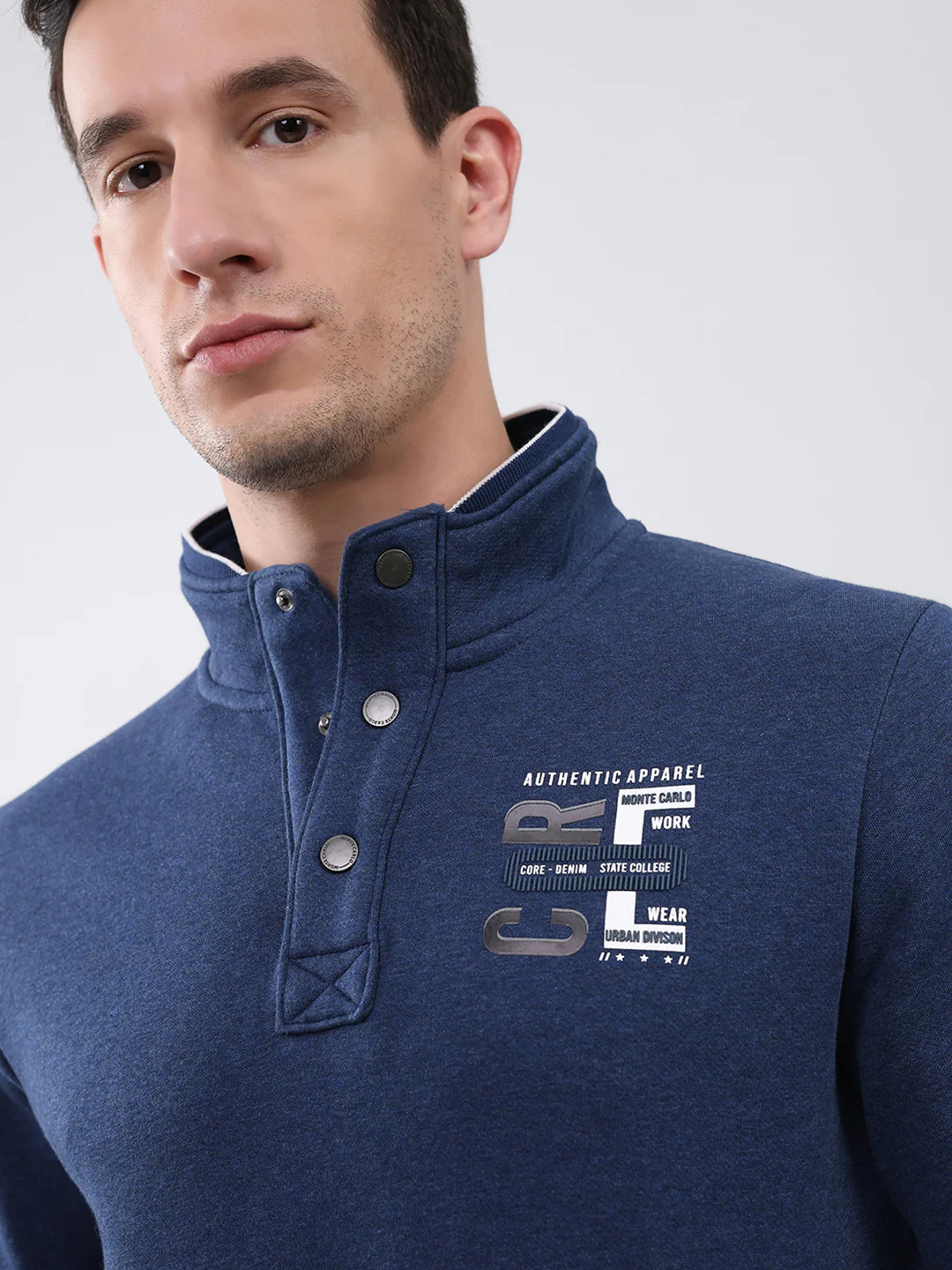 Men Navy Blue Solid Mock Neck Full Sleeve Sweatshirt - Image 6