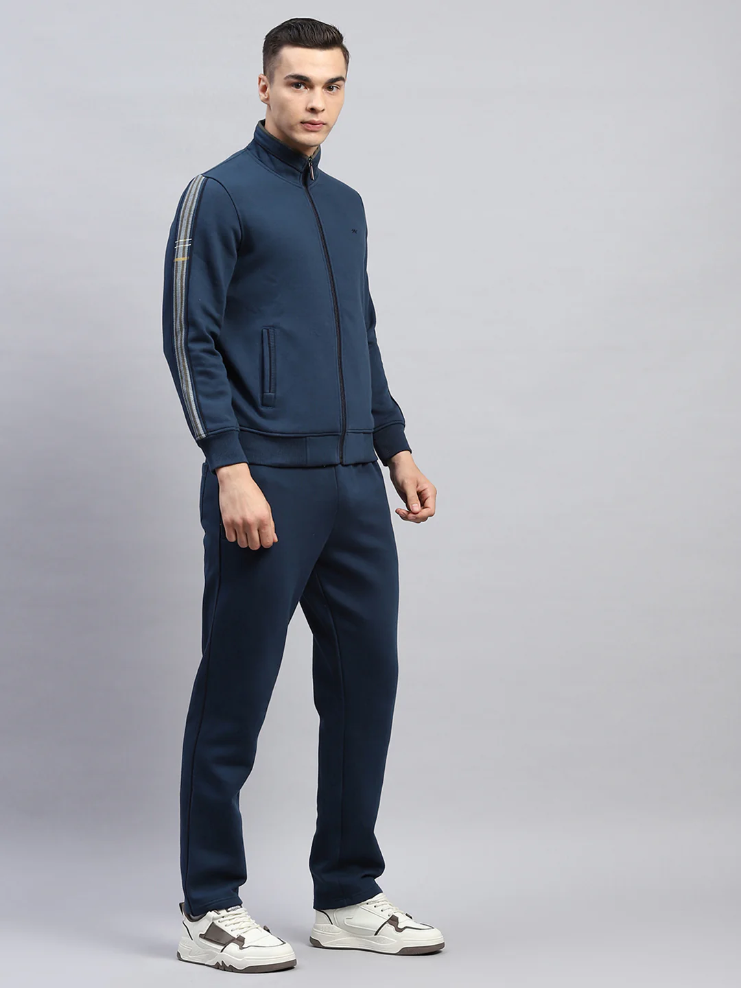 Men Navy Blue Solid Mock Neck Full Sleeve Winter Tracksuit - Image 4