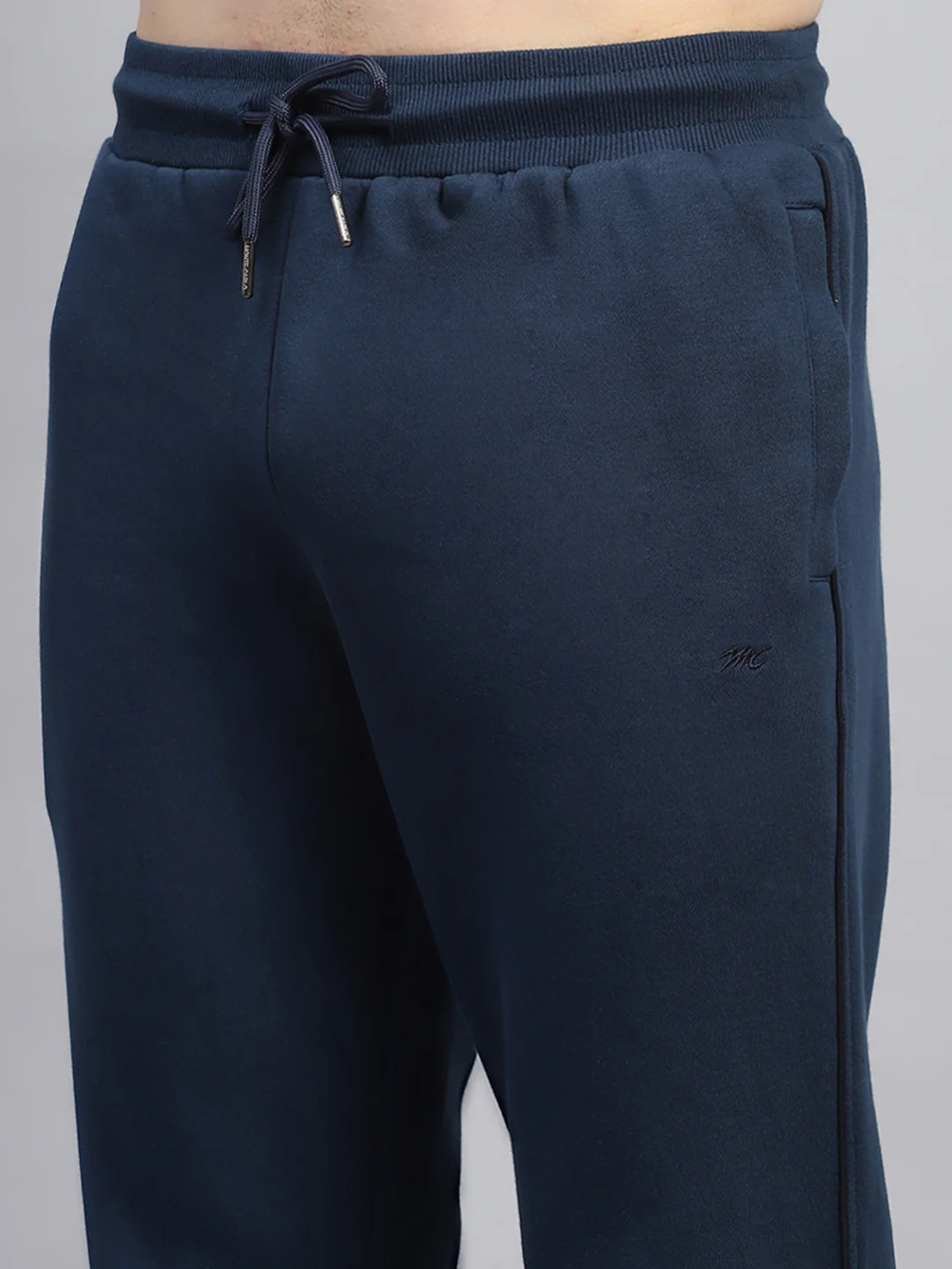 Men Navy Blue Solid Mock Neck Full Sleeve Winter Tracksuit - Image 8