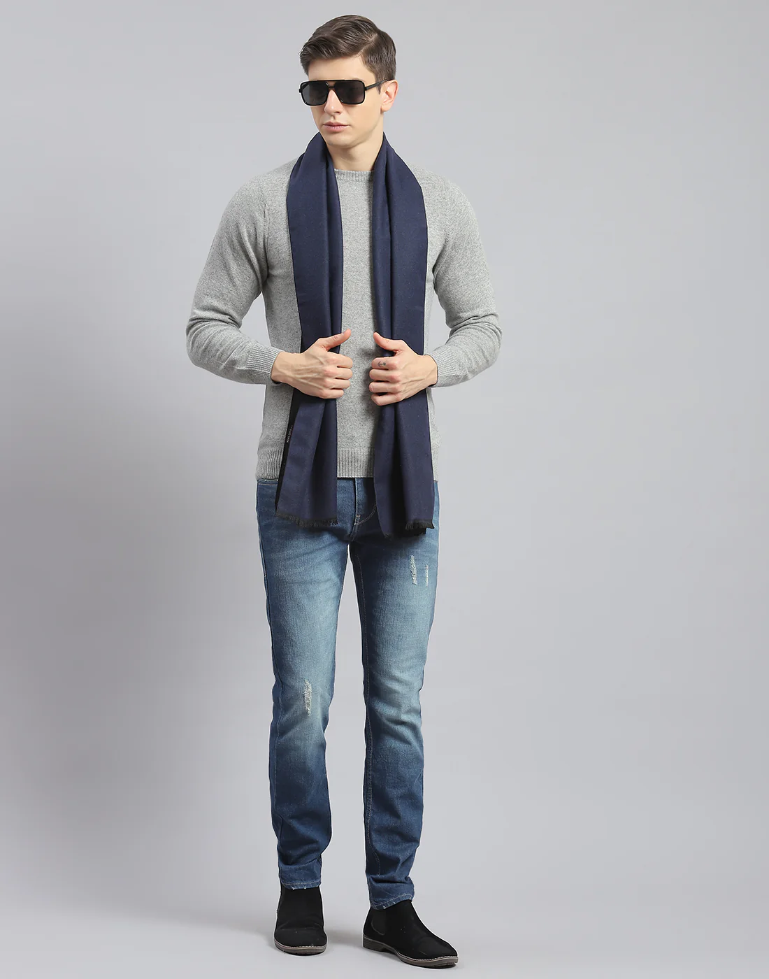 Men Navy Blue Solid Muffler