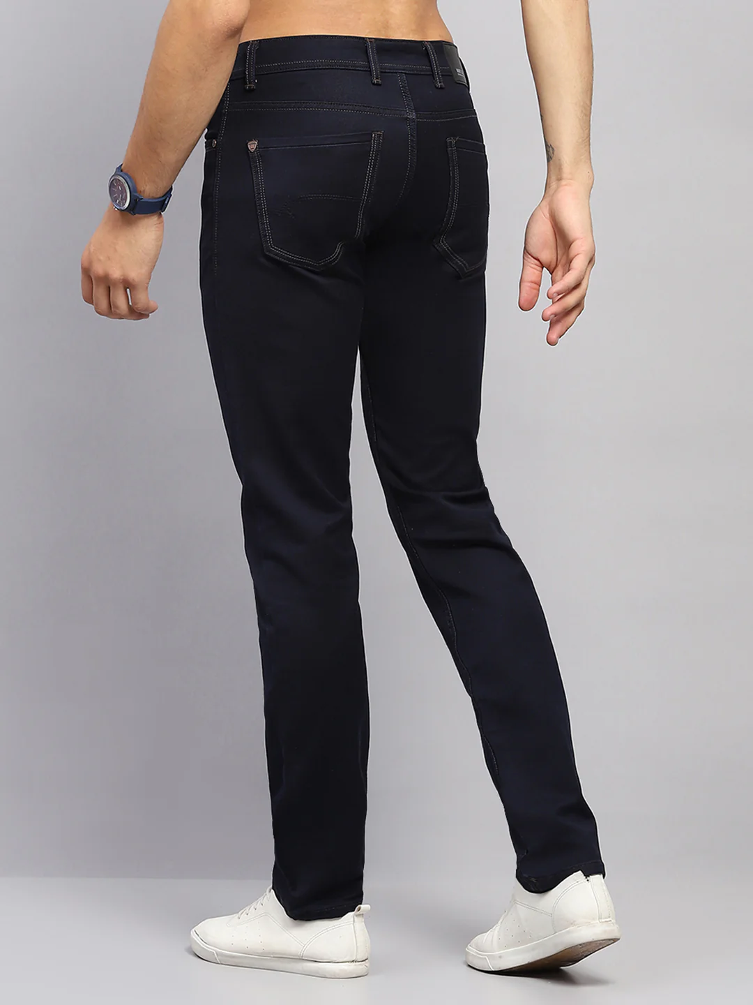 Men Navy Blue Solid Narrow Fit Denim - Image 5
