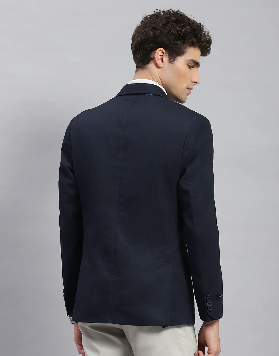 Men Navy Blue Solid Notch Lapel Collar Full Sleeve Blazer - Image 5