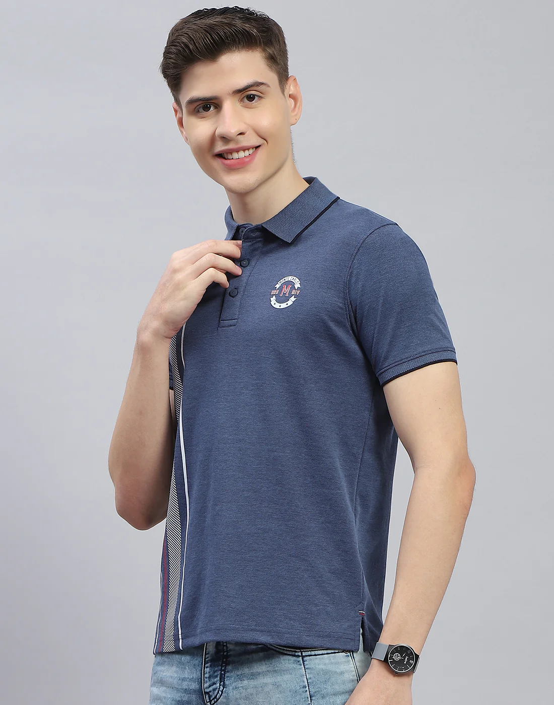 Men Navy Blue Solid Polo Collar Half Sleeve T-Shirt - Image 4