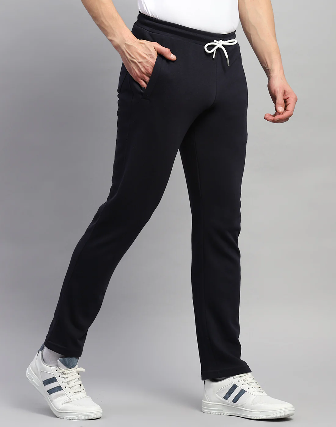 Rock.it Men Navy Blue Solid Regular Fit Lower - Image 4