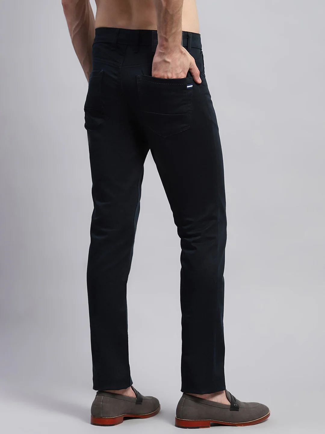 Men Navy Blue Solid Regular Fit Trouser - Image 5