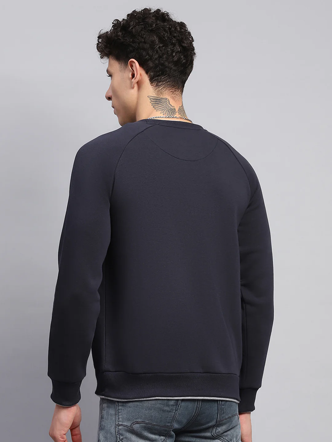 Men Navy Blue Solid Round Neck Full Sleeve Sweatshirt - Image 4