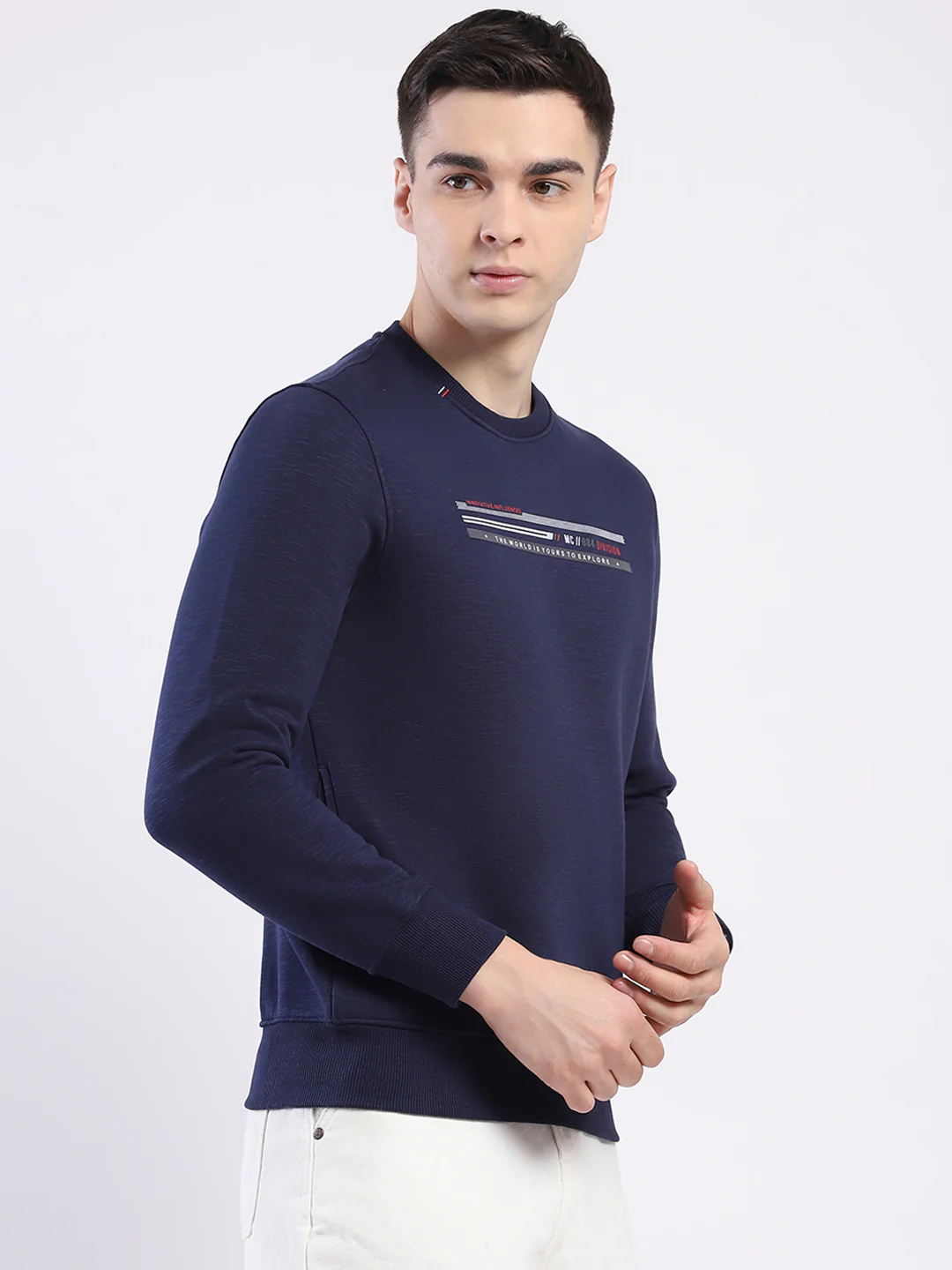 Men Navy Blue Solid Round Neck Full Sleeve Sweatshirt - Image 4