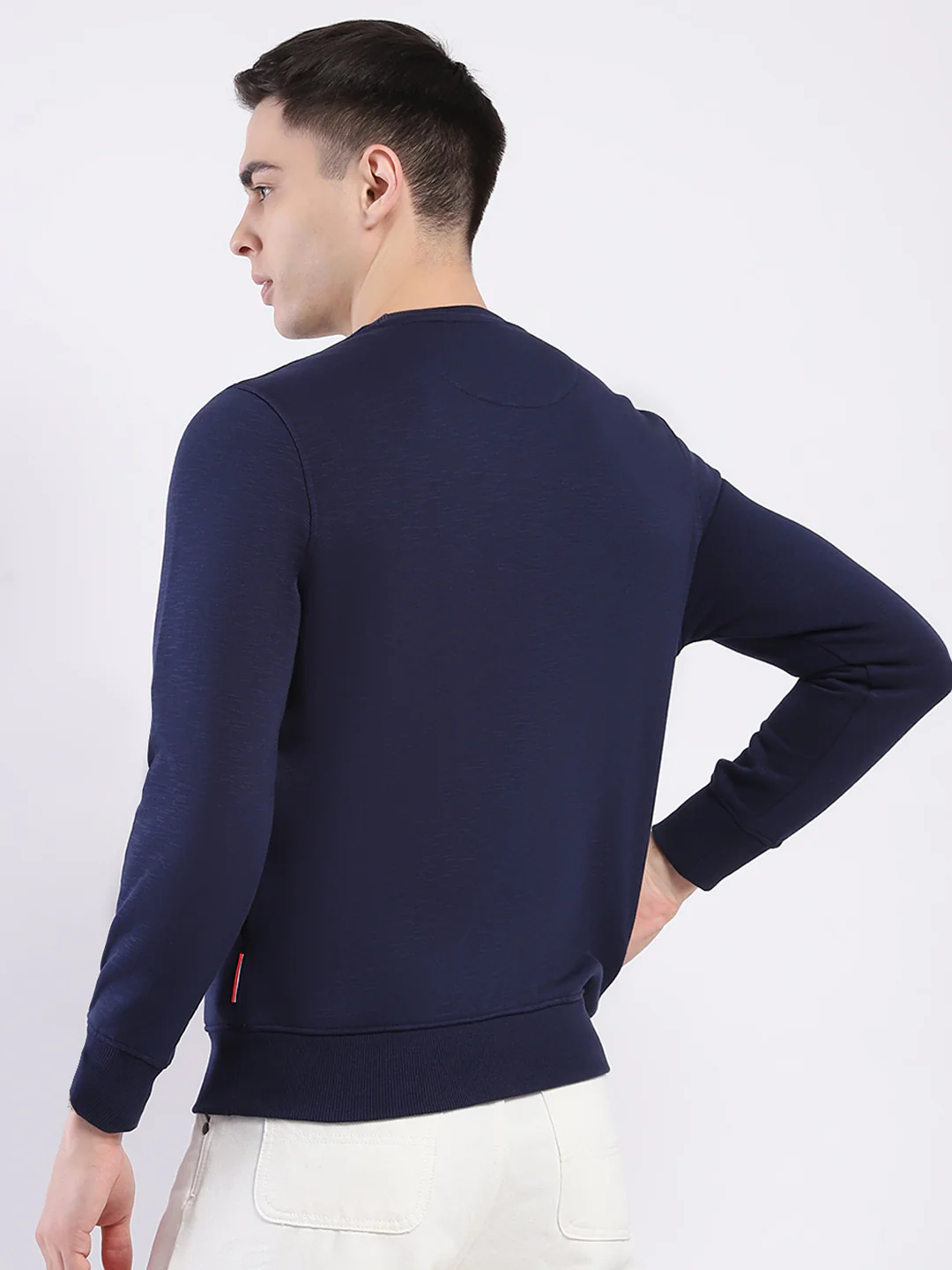 Men Navy Blue Solid Round Neck Full Sleeve Sweatshirt - Image 5