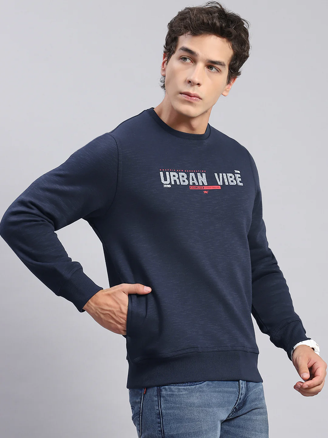 Men Navy Blue Solid Round Neck Full Sleeve Sweatshirts - Image 4
