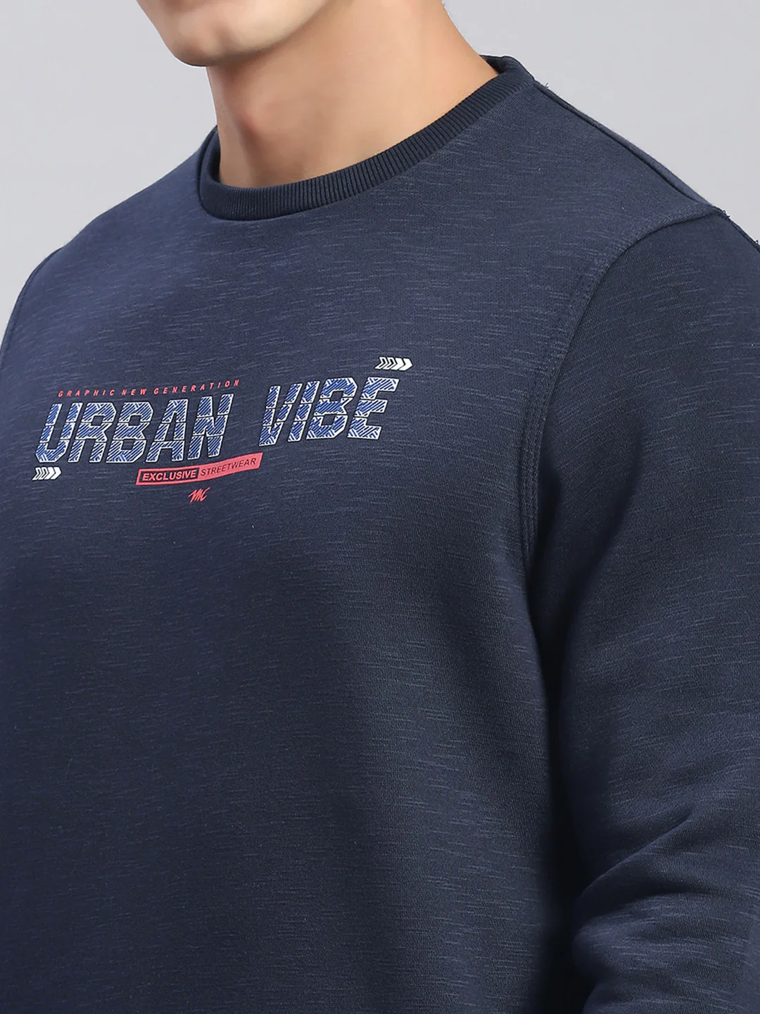 Men Navy Blue Solid Round Neck Full Sleeve Sweatshirts - Image 6