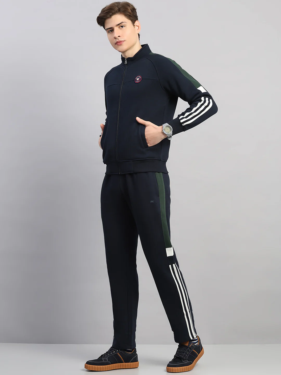 Men Navy Blue Solid Round Neck Full Sleeve Winter Tracksuit - Image 3