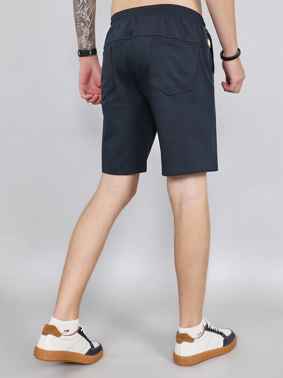 Men Navy Blue Solid Smart Fit Bermuda - Image 4