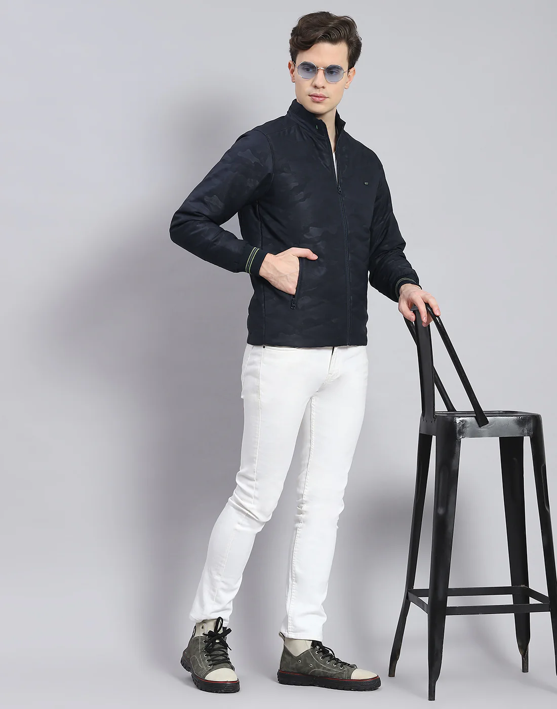 Men Navy Blue Solid Stand Collar Full Sleeve Jacket - Image 2