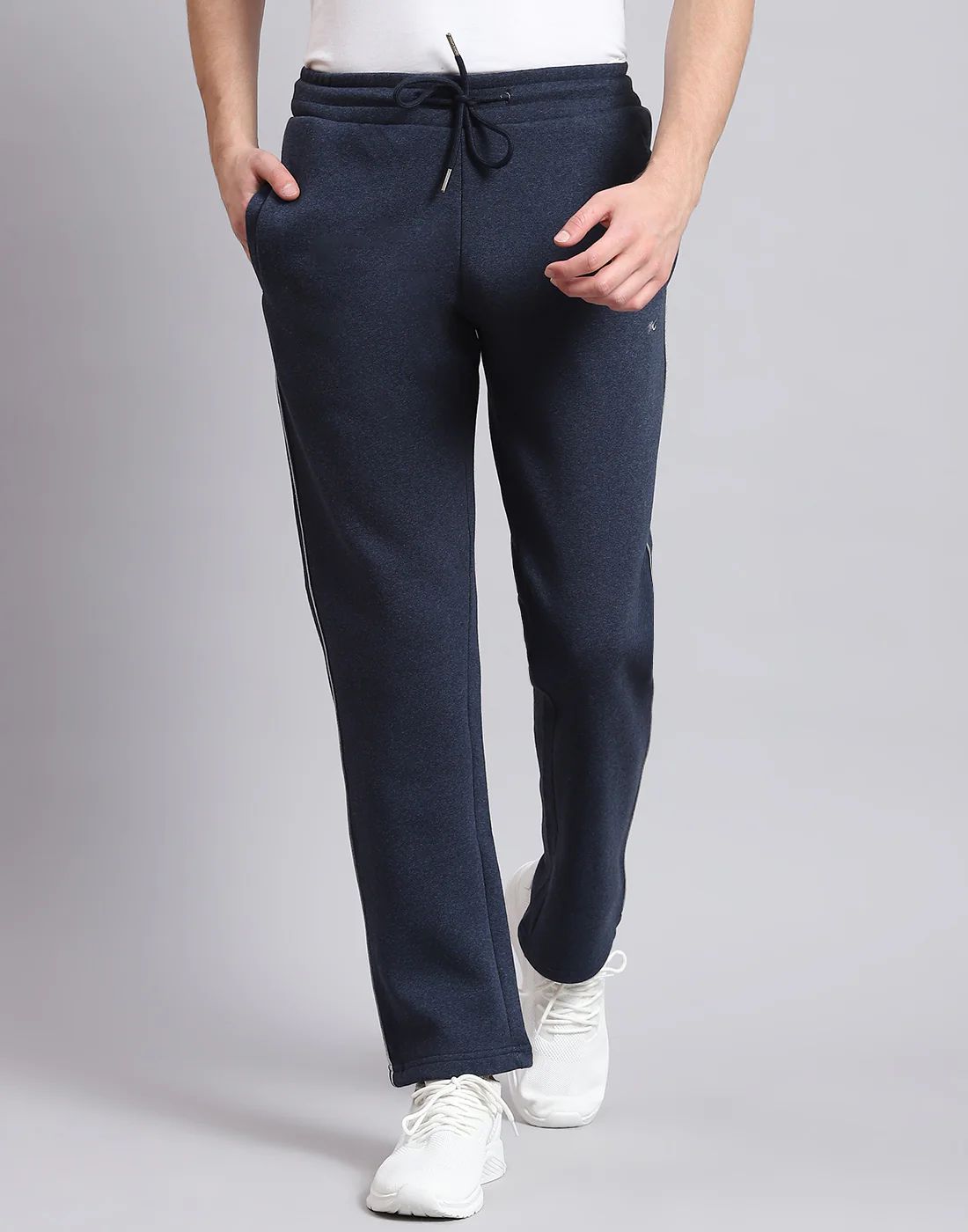 Men Navy Blue Solid Stand Collar Full Sleeve Tracksuit - Image 8